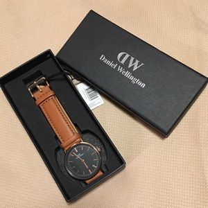 Daniel Wellington 36mm Watch with Box